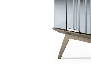 Витрина со встроенным освещением