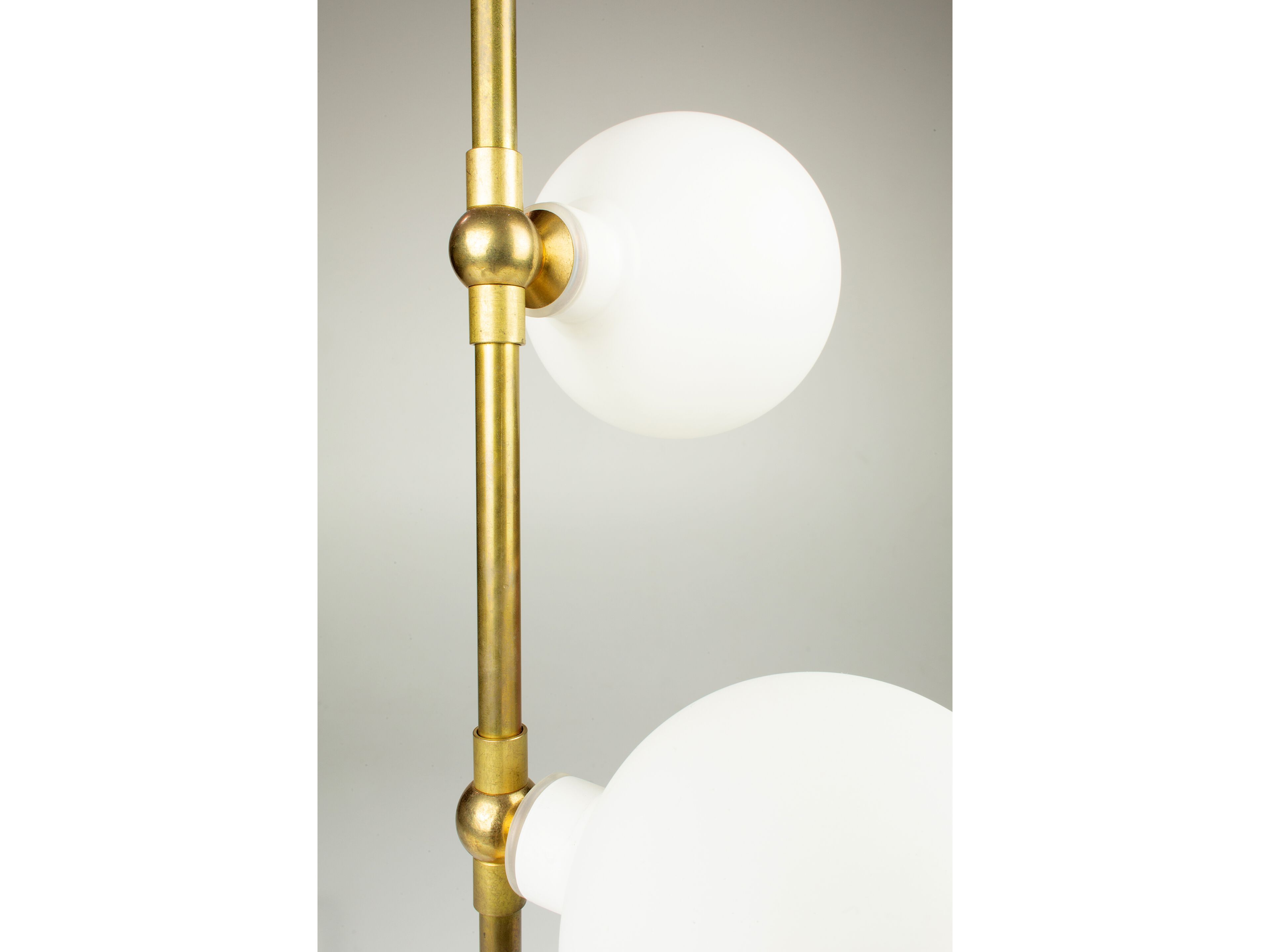 Светодиодная настольная лампа Renzo Serafini GRAPPOLO ARCH-00141337 - Вид №2