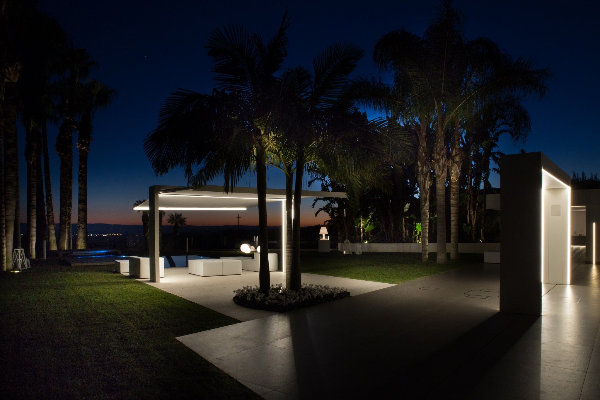 Самонесущий моторизованный козырек от солнца UNOSIDER GATE SHADE ARCH-00152562 - Вид №17