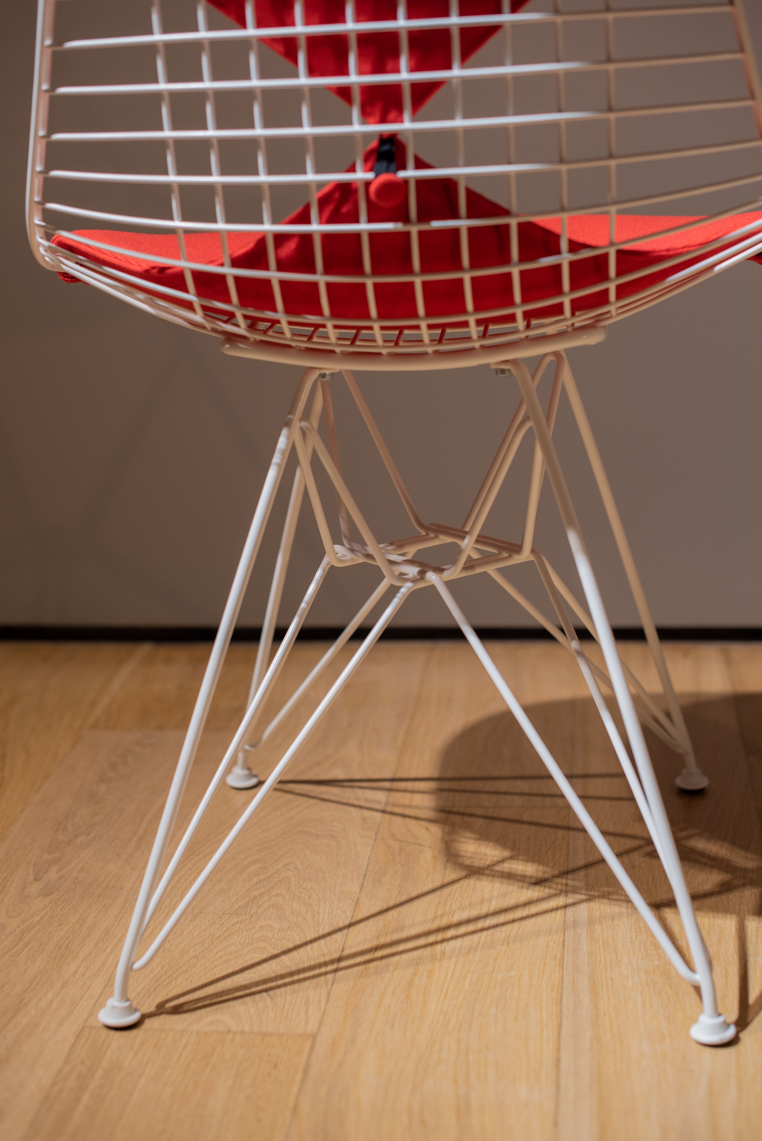 Стальной стул с мягким сиденьем In Stock Vitra ARCH-00108601 - Вид №12