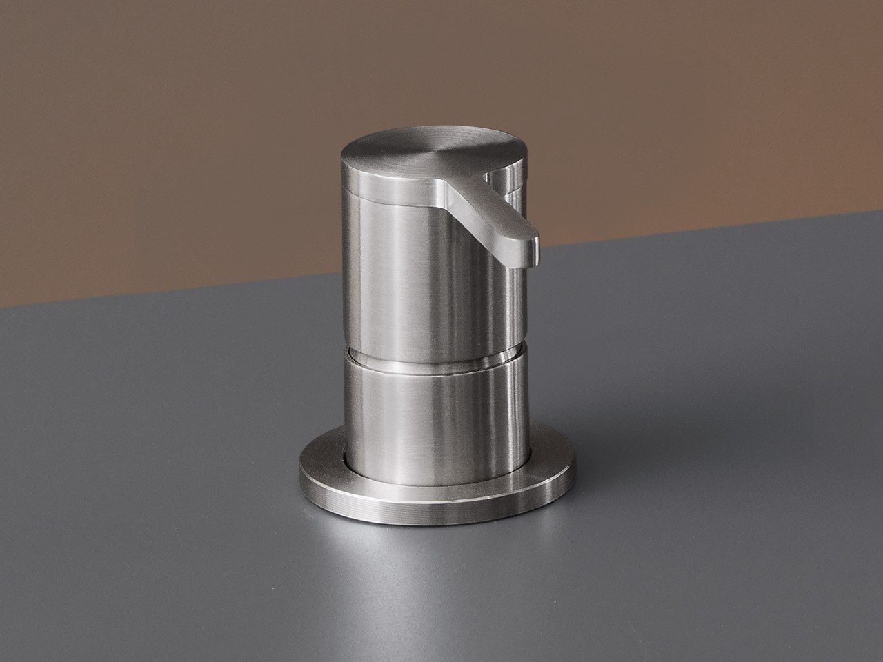 Нажмите Открыть/закрыть на полу CEADESIGN INNOVO ARCH-00122733 - Вид №1