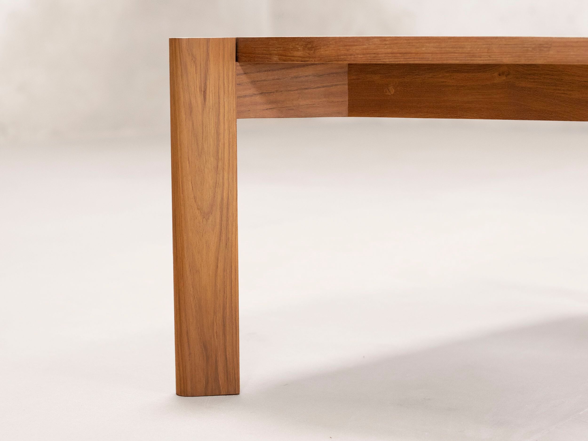 Треугольный журнальный столик из тикового дерева Phantom Hands Project Chandigarh ARCH-00091767 - Вид №4