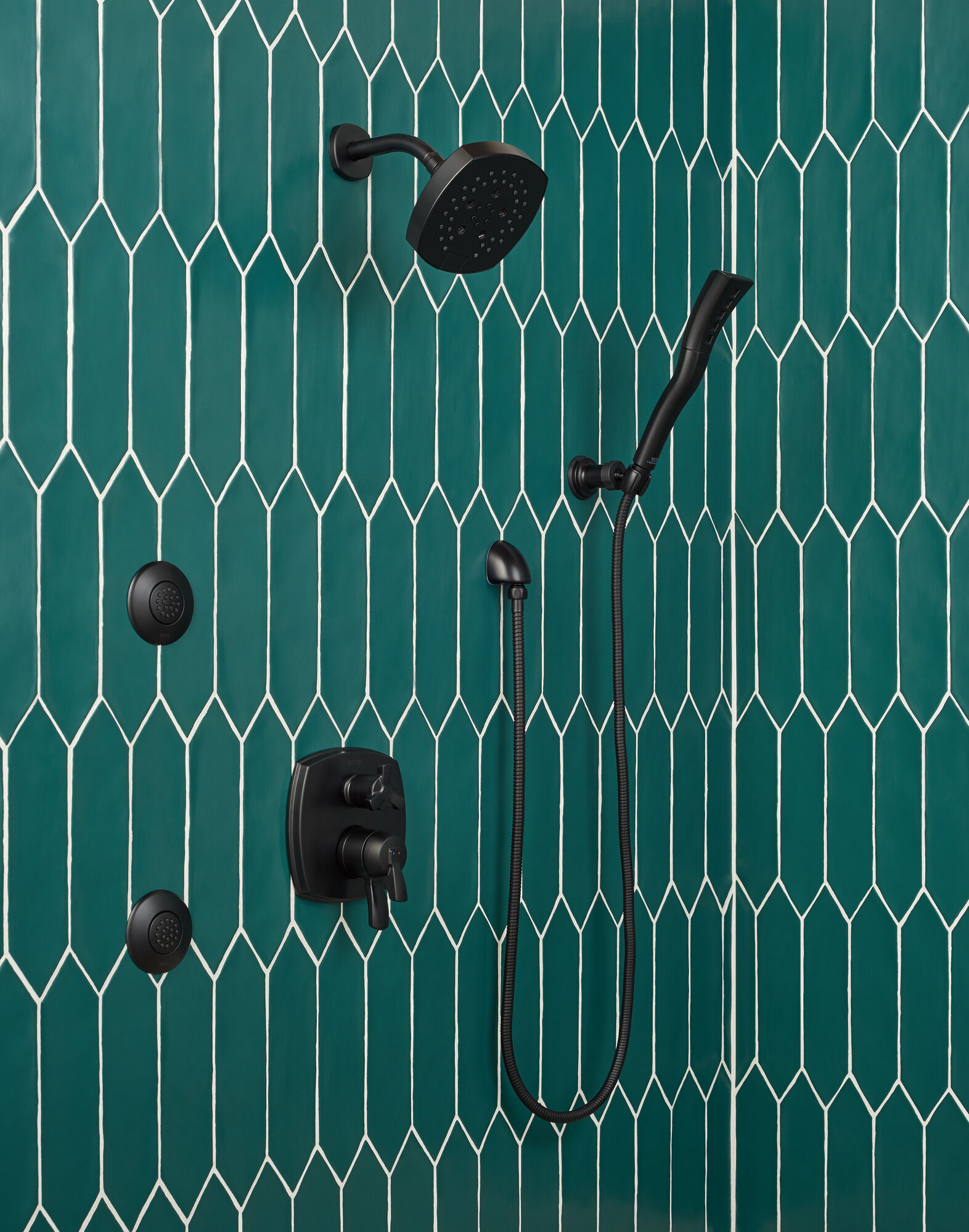52663-BL Насадка для душа H2Okinetic с 5 настройками Delta Faucet Universal Showering Матовый черный  - Вид №4