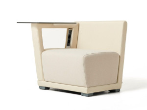 Тканевое кресло для контракта