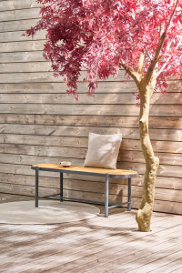 Садовая скамейка из тикового дерева