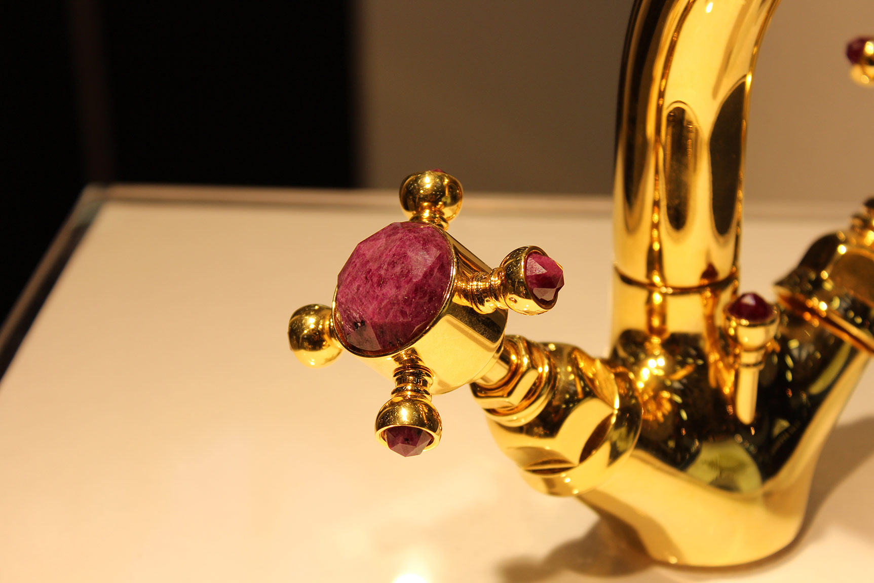 2103 ** 09 Комплект ванны с центральным изливом «парус» Nicolazzi Series Le Pietre  - Вид №4