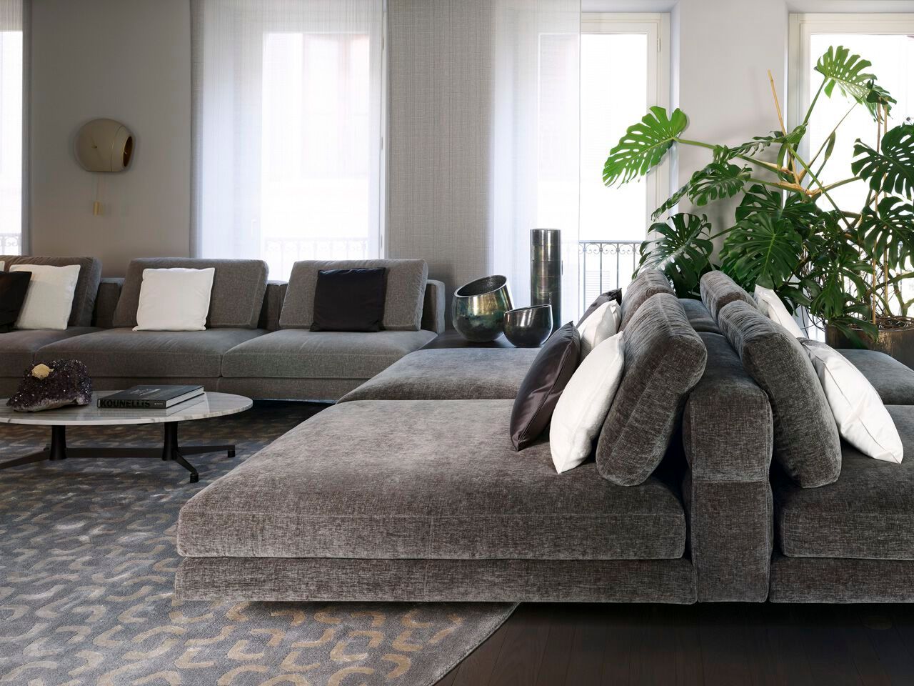 Прямоугольный ковер из бамбукового шелка и шерсти Giorgetti BEYOND ARCH-00100980 - Вид №1