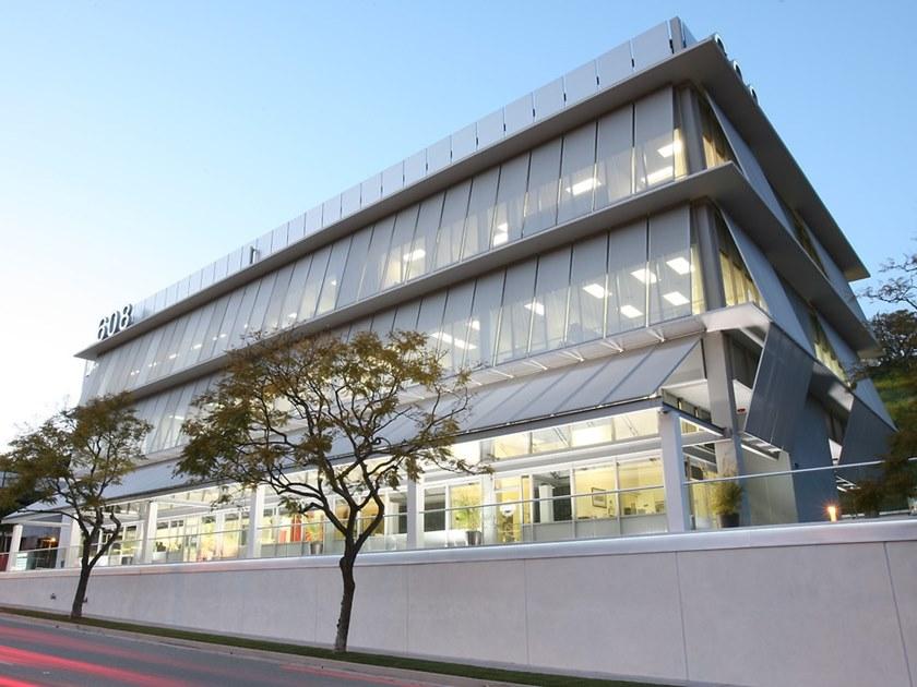 SERGE FERRARI Текстильный фасад Frontside sun-id-1358688 - Вид №1