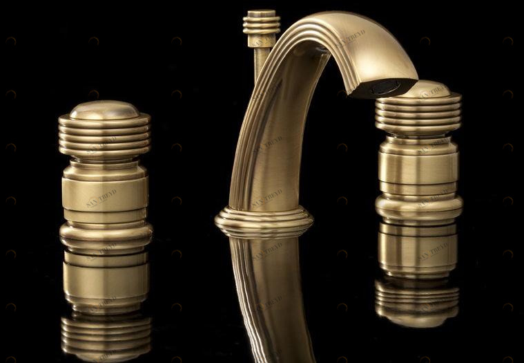 Devon&Devon Смеситель для раковины на 3 отверстия Royal Exc-ry100