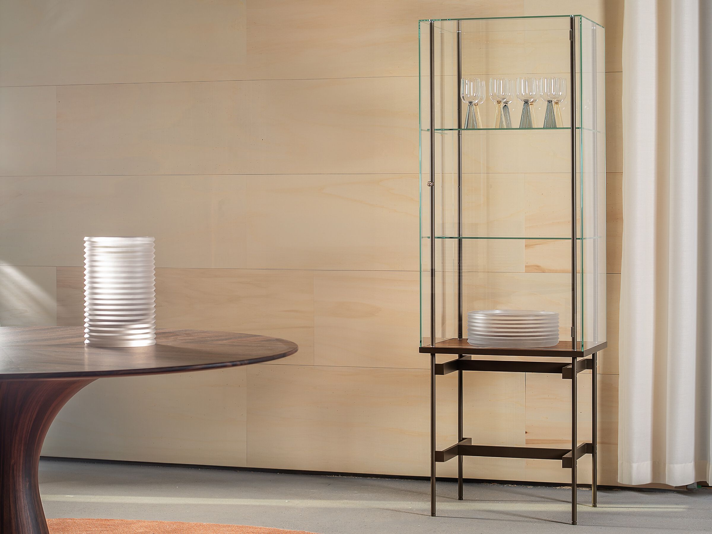 Витрина из стали и стекла Alinea Design Objects Визуальная ARCH-00037506 - Вид №5