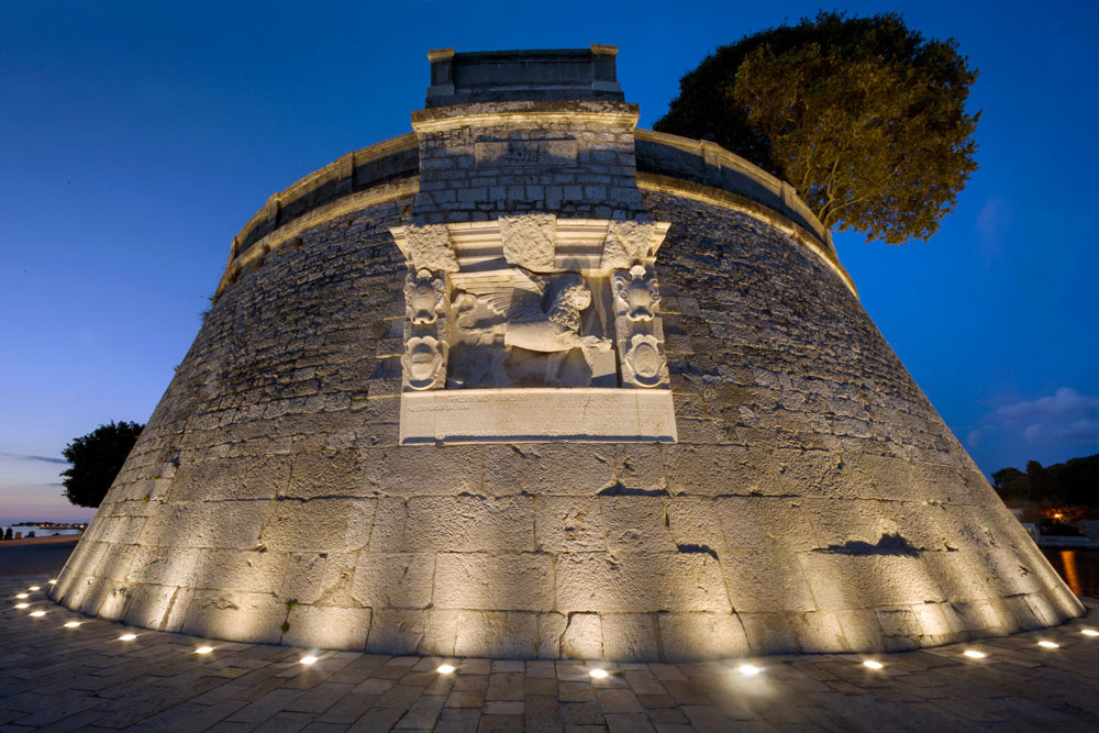 8481313 Встраиваемый в пешеходный пол Platek MEDIO FULL INOX  MEDIO FULL INOX - LED 3000K 28°  - Вид №3