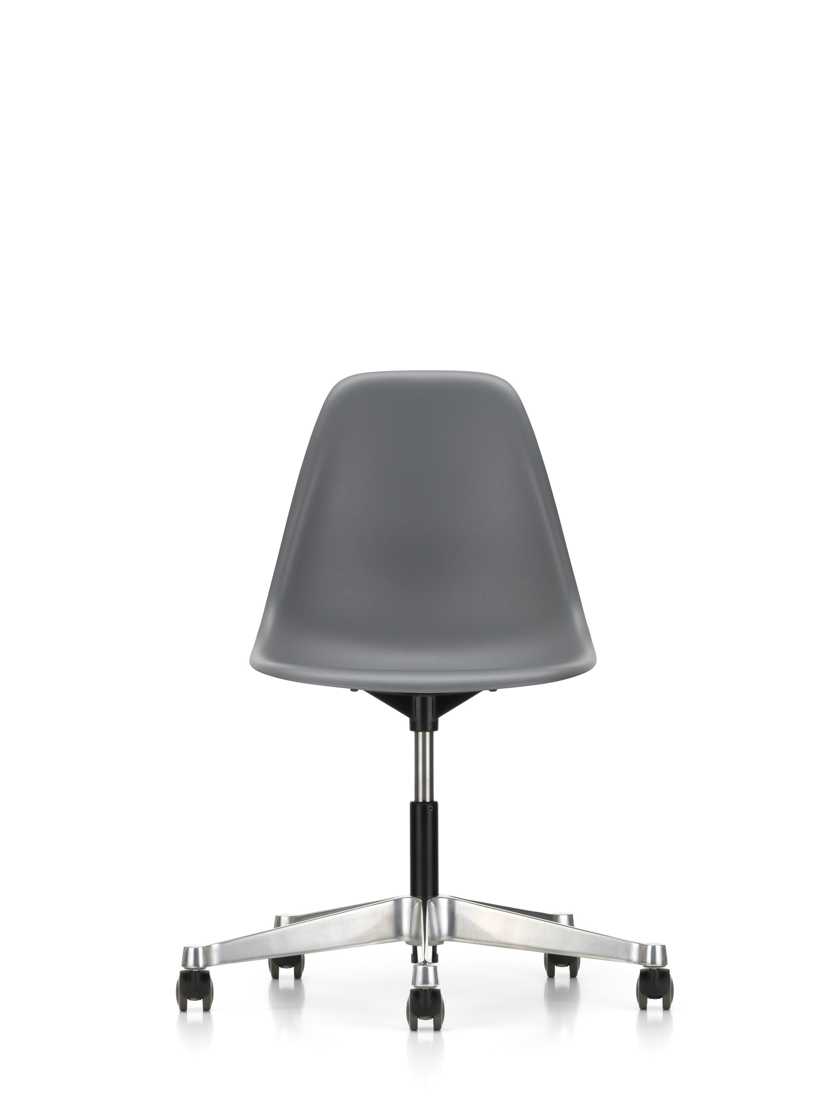 Тканевый поворотный операционный стул VITRA Eames Plastic Chair ARCH-00097095 - Вид №15