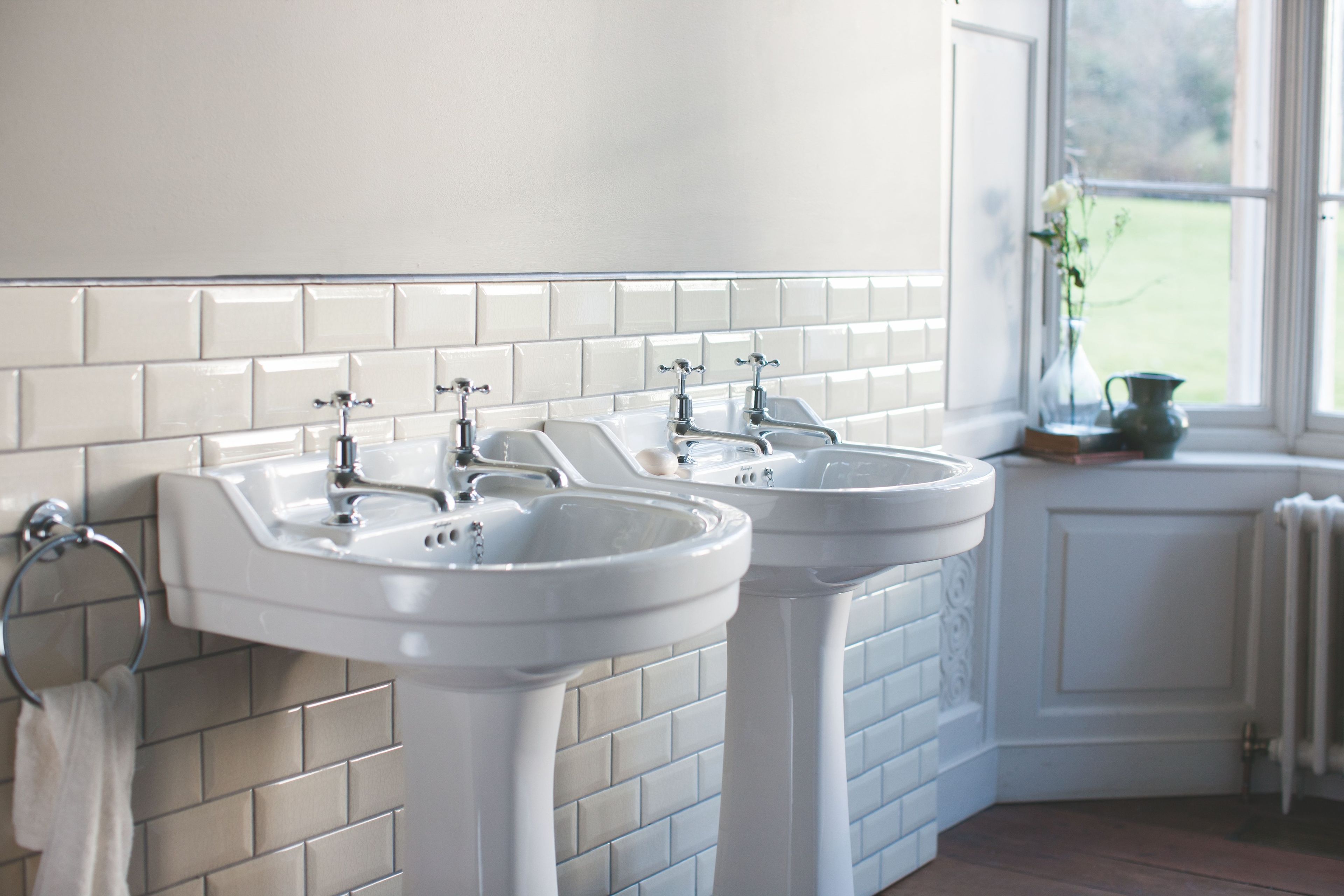 Круглый умывальник из стекла на колонне Burlington Эдвардианская ARCH-00052457 - Вид №2