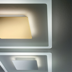 Стальная и стеклянная светодиодная настенная лампа