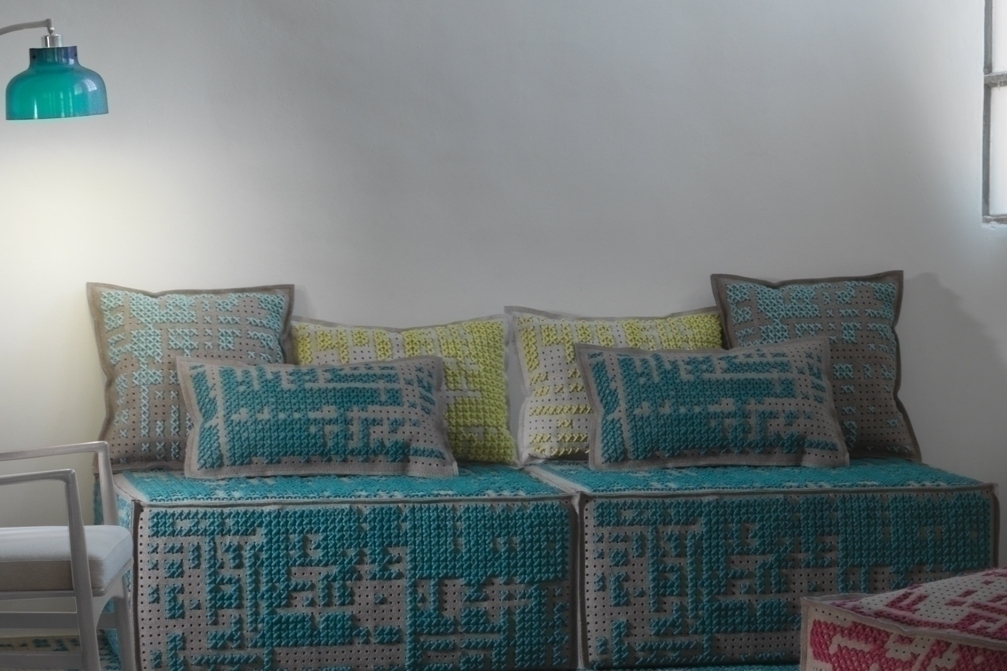 006063 Подушка Abstract зеленая 64x36 см GAN Canevas - Вид №3