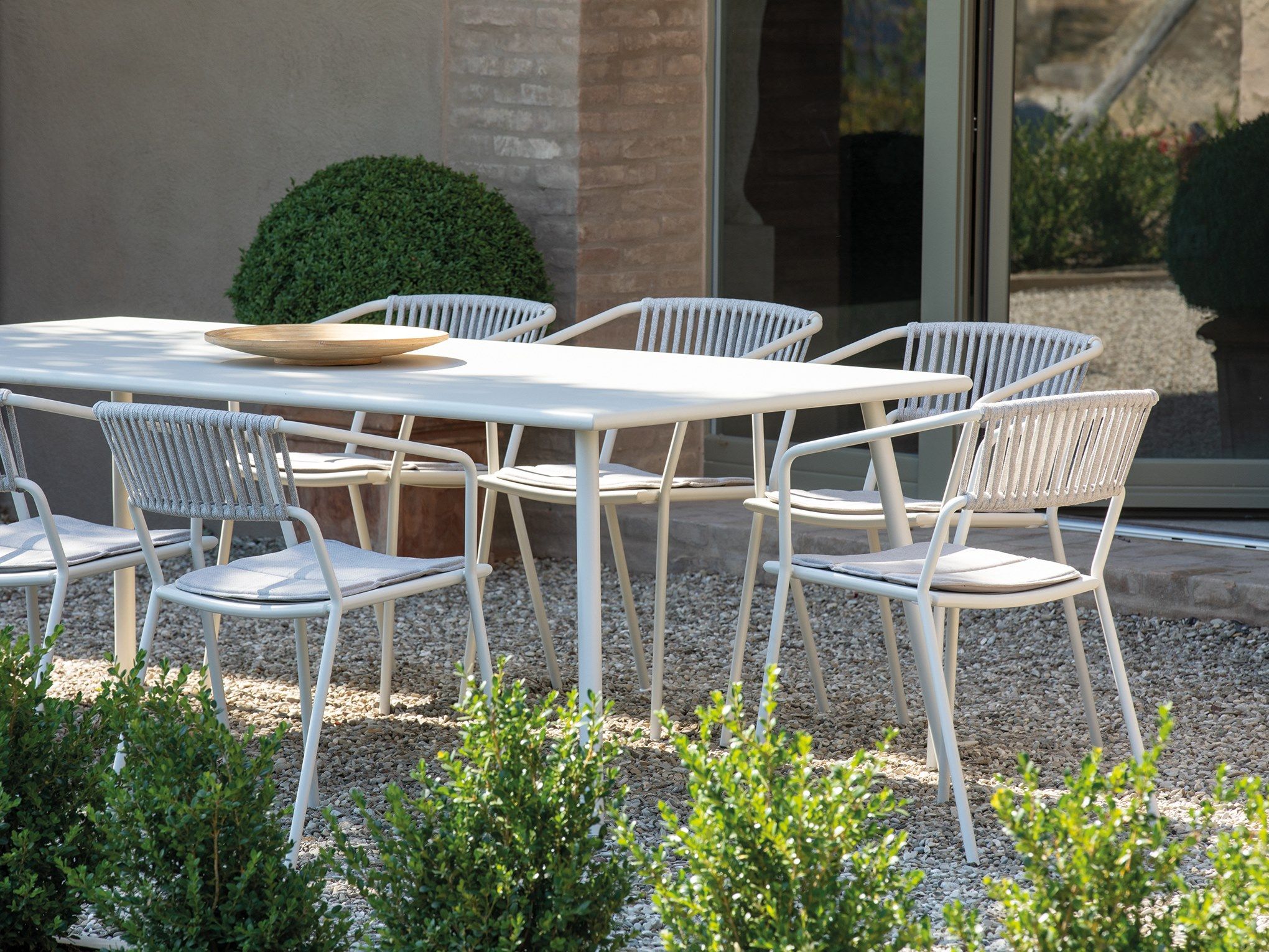 Металлический штабелируемый садовый стул с подлокотниками Vermobil ARCH-00090276 - Вид №12