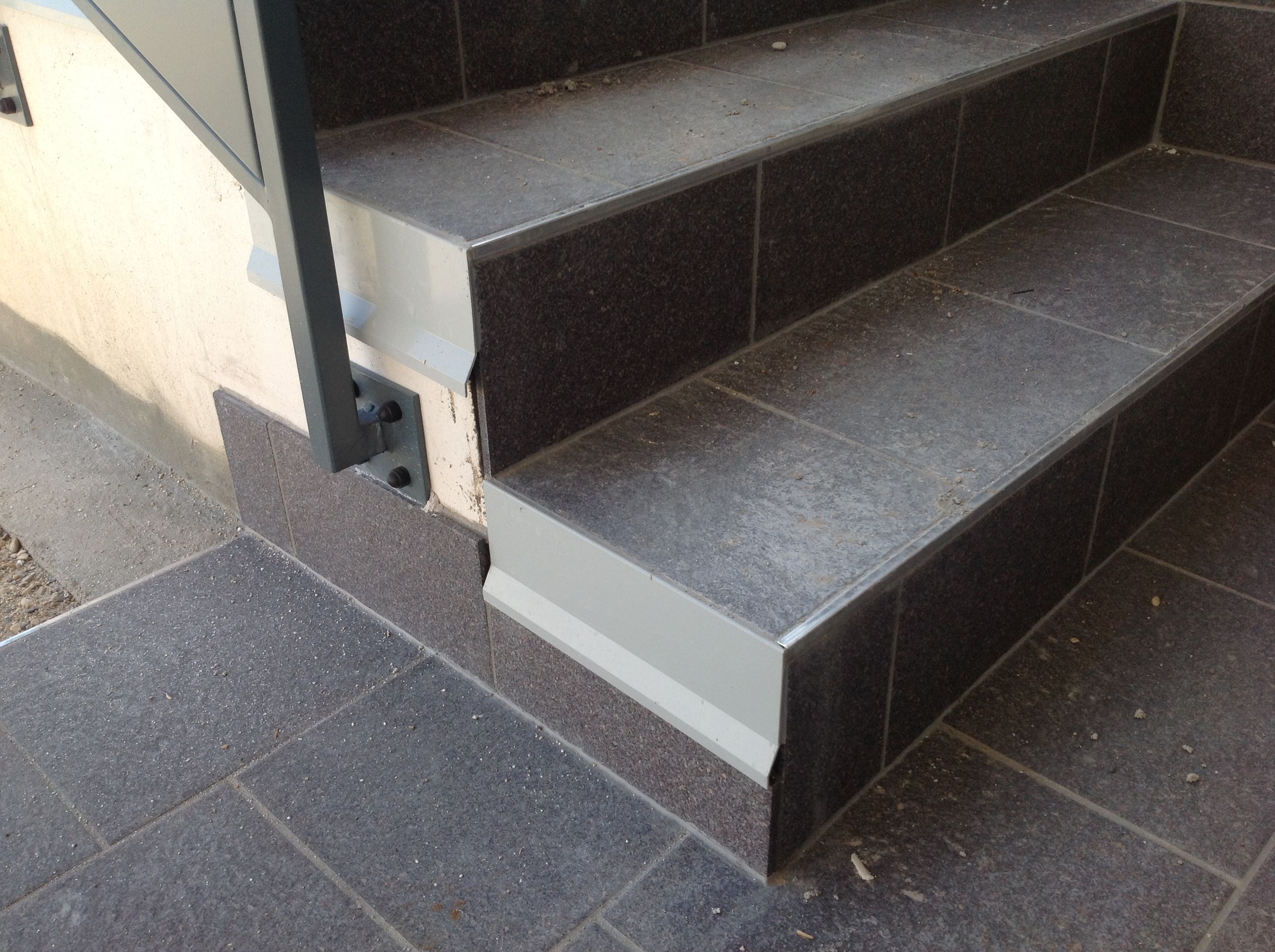 Алюминиевый гидроизоляционный профиль и окантовка PROGRESS PROFILES Proterrace ARCH-00038188 - Вид №1