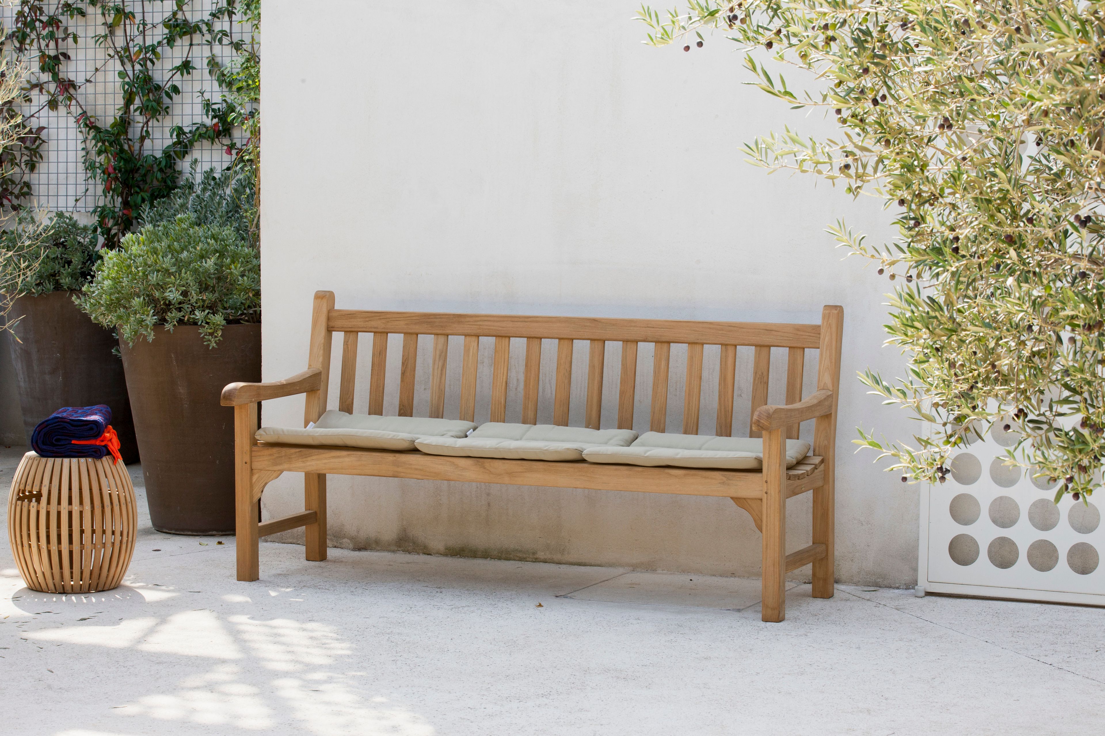 Садовая скамейка из тикового дерева с подлокотниками Unopiù Chelsea ARCH-00071320 - Вид №6