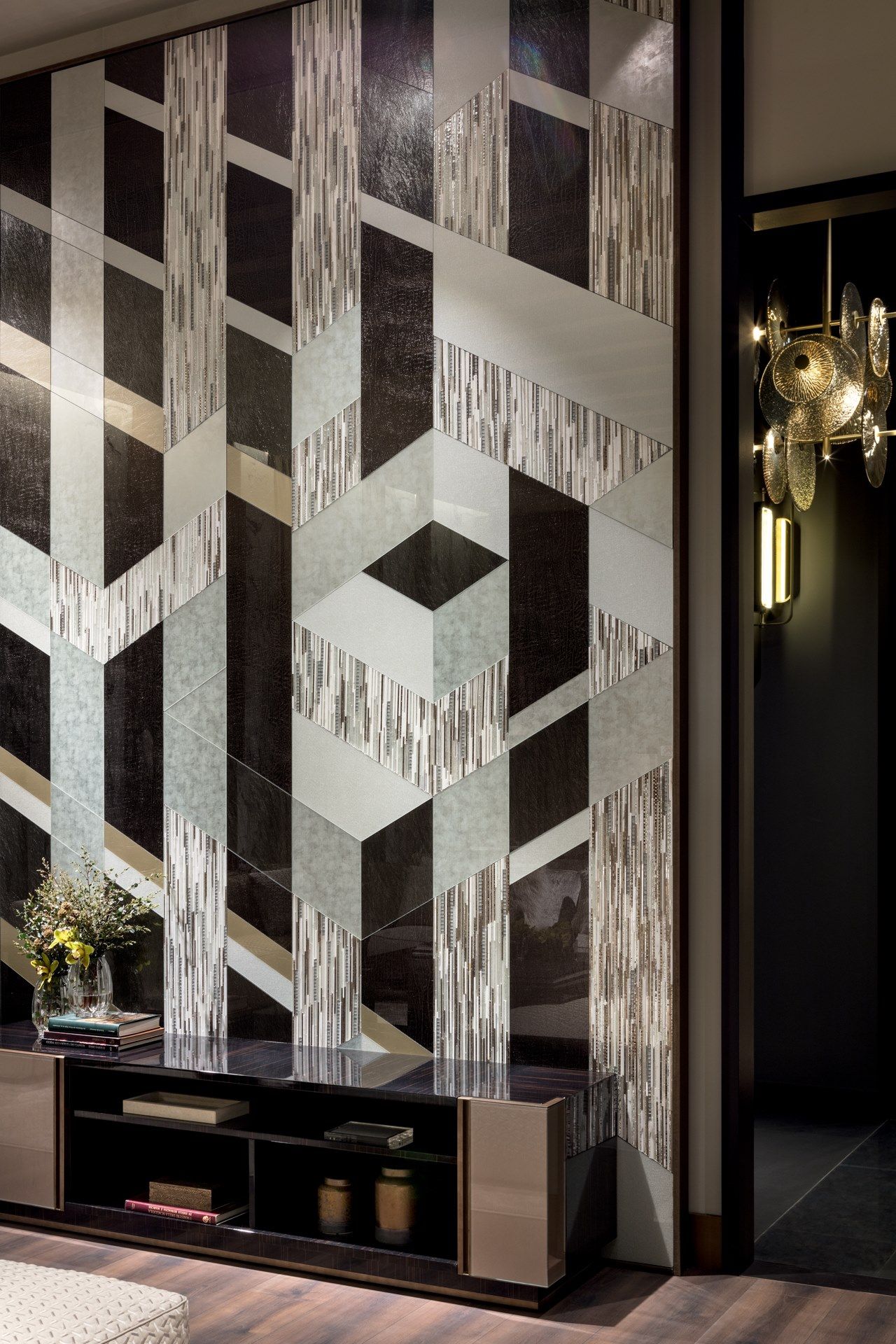 Шкаф для телевизора из черного дерева с распашными дверцами Sicis Island ARCH-00038510 - Вид №1