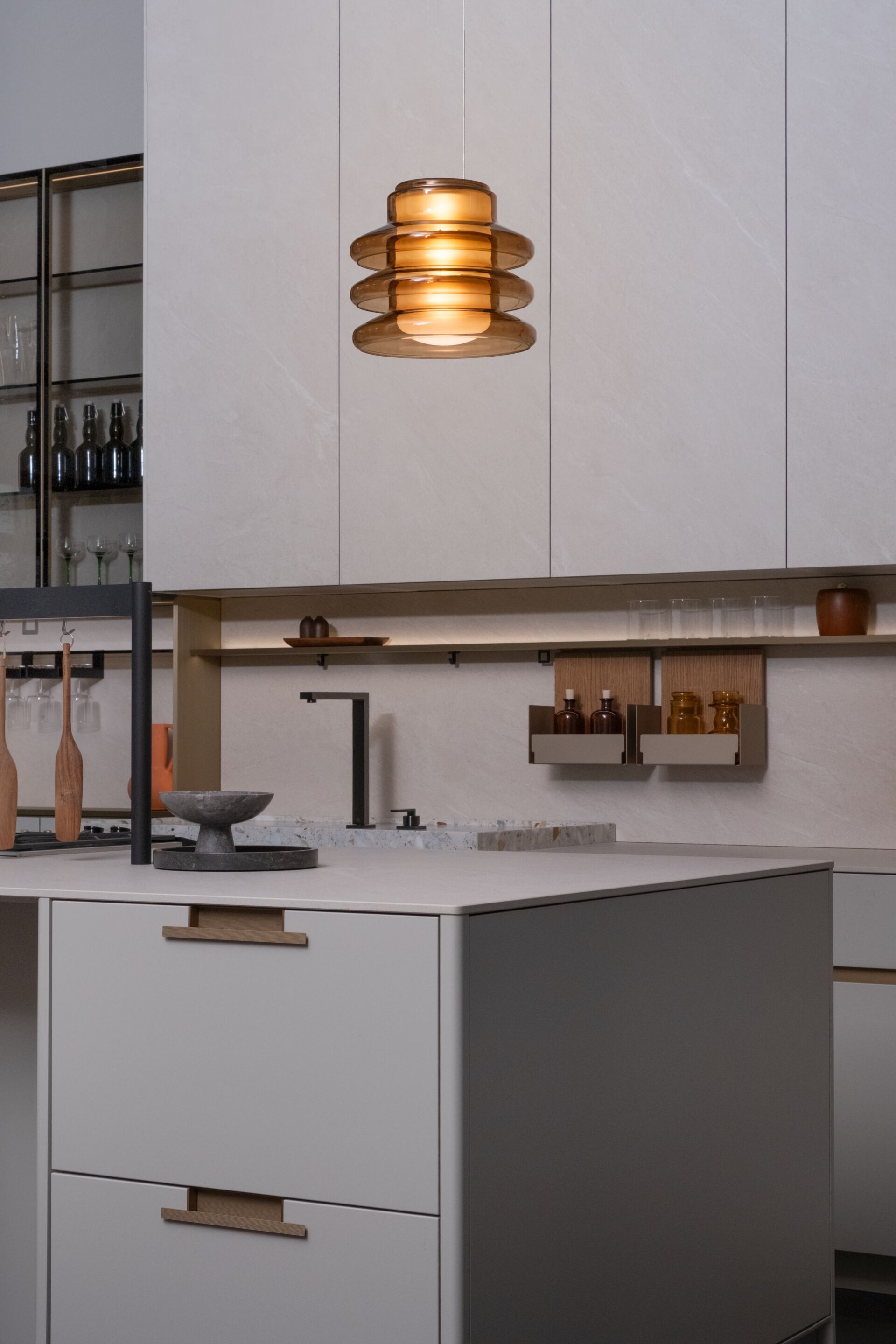 Стеклянный подвесной светильник A-N-D Pace ARCH-00002995 - Вид №3