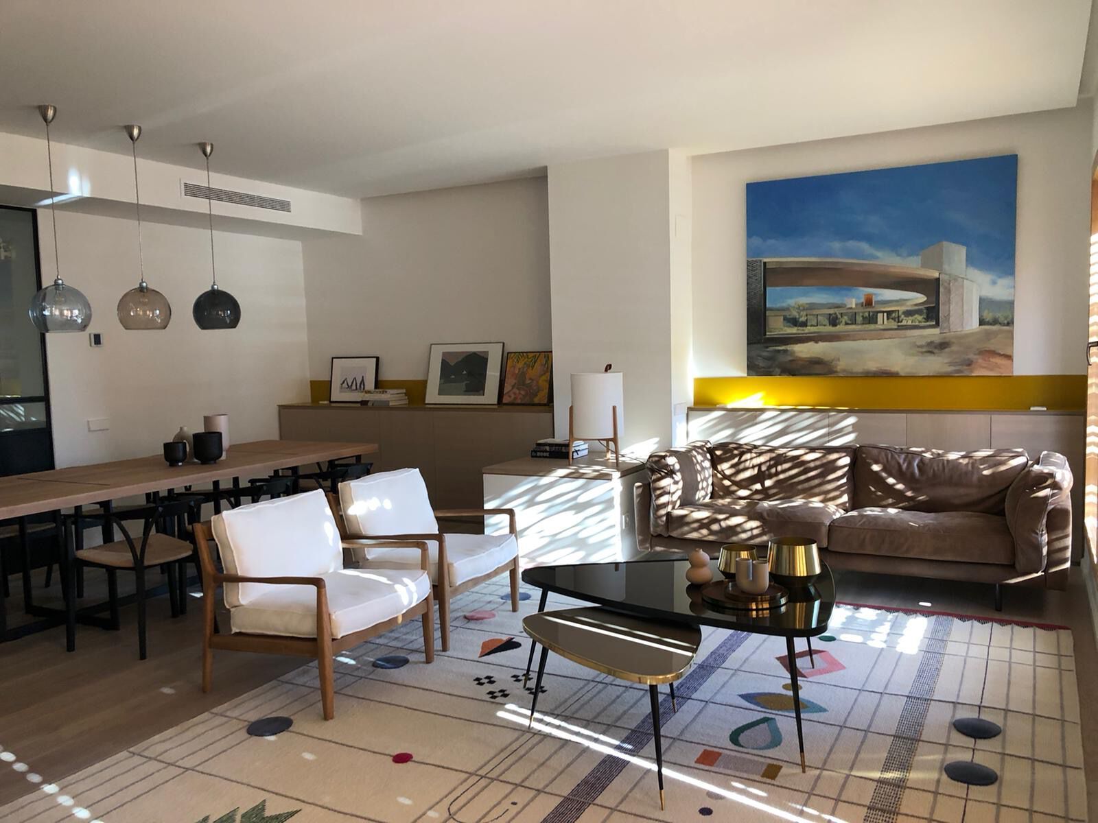 Журнальный столик из ламинированного стекла с полированным латунным профилем Jover+Valls Antique Boutique-Twist ARCH-00039988 - Вид №9