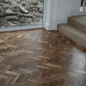 Штучный паркет Magestik floor Лак Орех американский Натур (Гладкая) 350х70 мм.