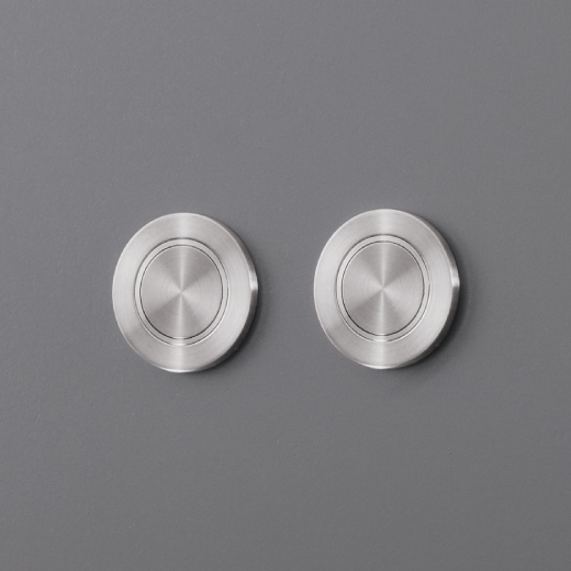 Пара кнопок для двойного смыва Geberit (Sigma) цистерны установлен на панели доступной для контроля  PUL06 CEADESIGN  - Вид №1