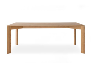 Обеденный стол из дуба