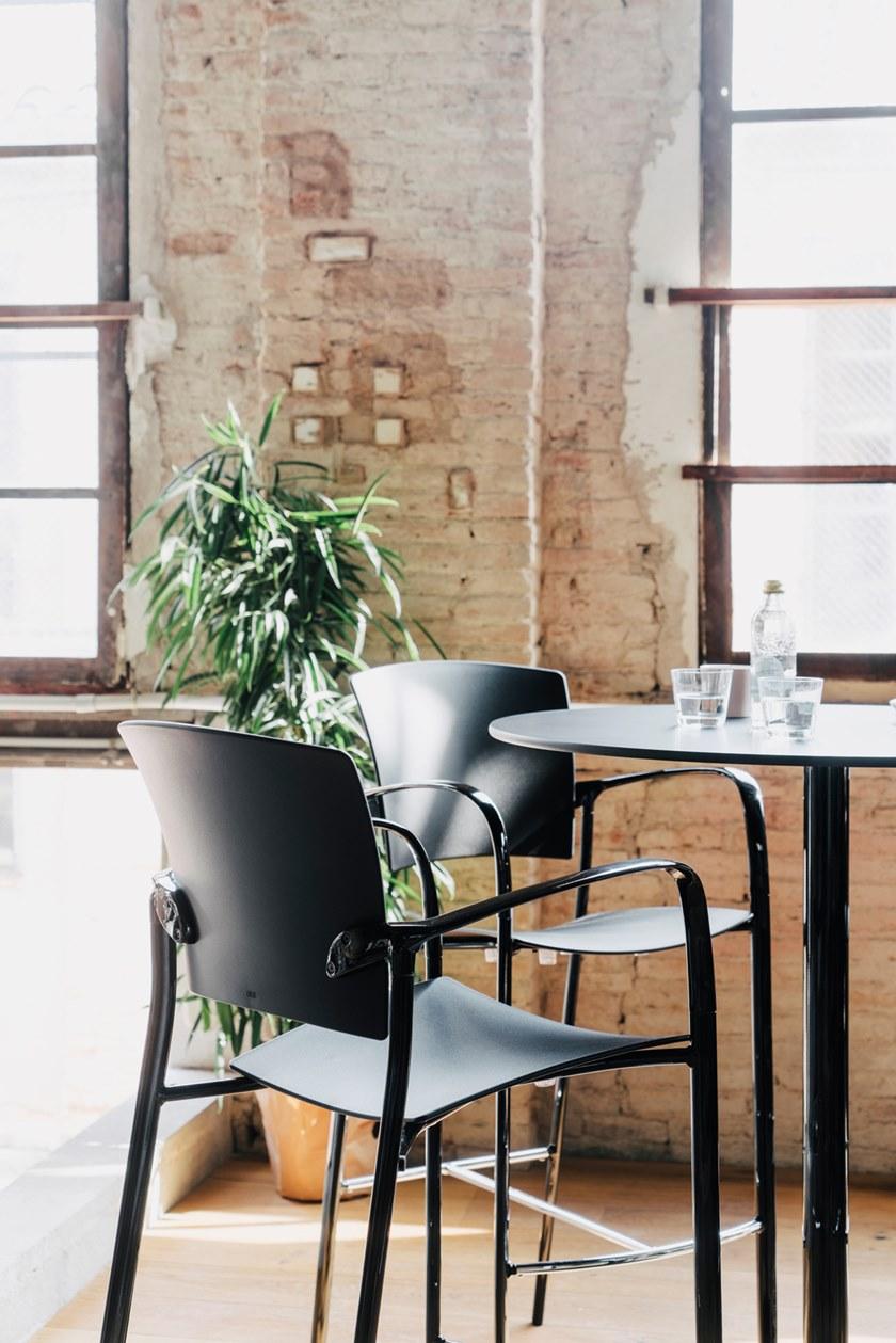 ENEA Табурет высокий полипропиленовый с подлокотниками Eina sun-id-1443771 - Вид №3