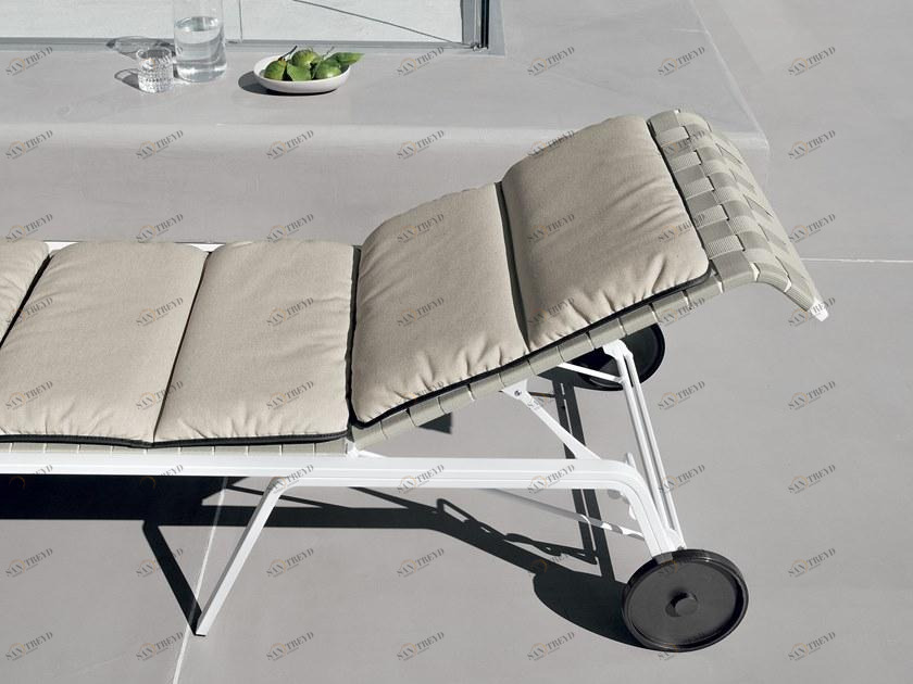 Kristalia Однотонная прямоугольная подушка для улицы sun-id-1380642