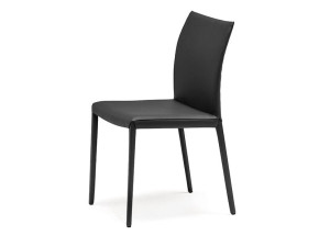 Кожаный стул