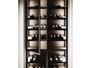 Вертикальный встраиваемый холодильник с подсветкой