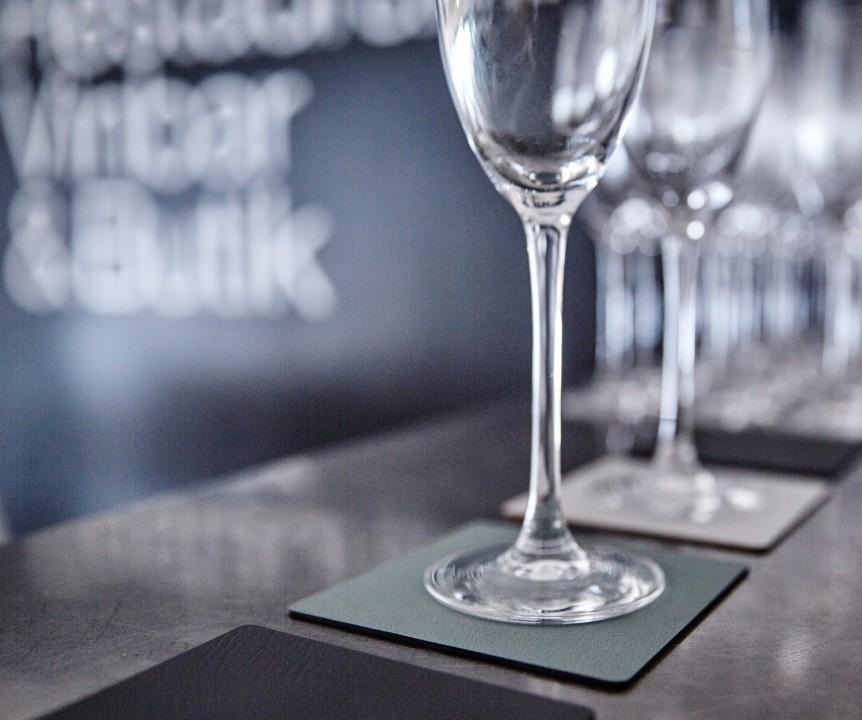 98357 BULL brown подстаканник квадратный 10x10 см, толщина 2мм;LIND DNA - Вид №2