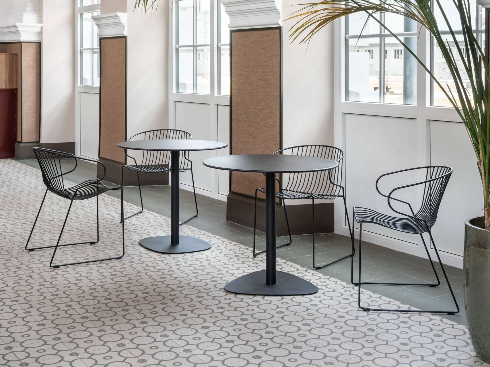 Стальной журнальный столик с порошковым покрытием iSimar Mistral ARCH-00053292 - Вид №1