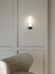 Стеклянный светодиодный настенный светильник с фиксированным кронштейном