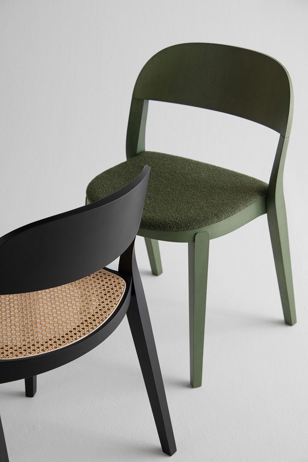 Деревянный штабелируемый стул с мягким сиденьем Potocco минимальная ARCH-00020775 - Вид №1