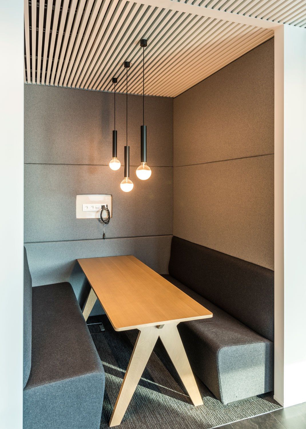 Затемняемый светодиодный подвесной светильник Deltalight Hedra ARCH-00108757 - Вид №3