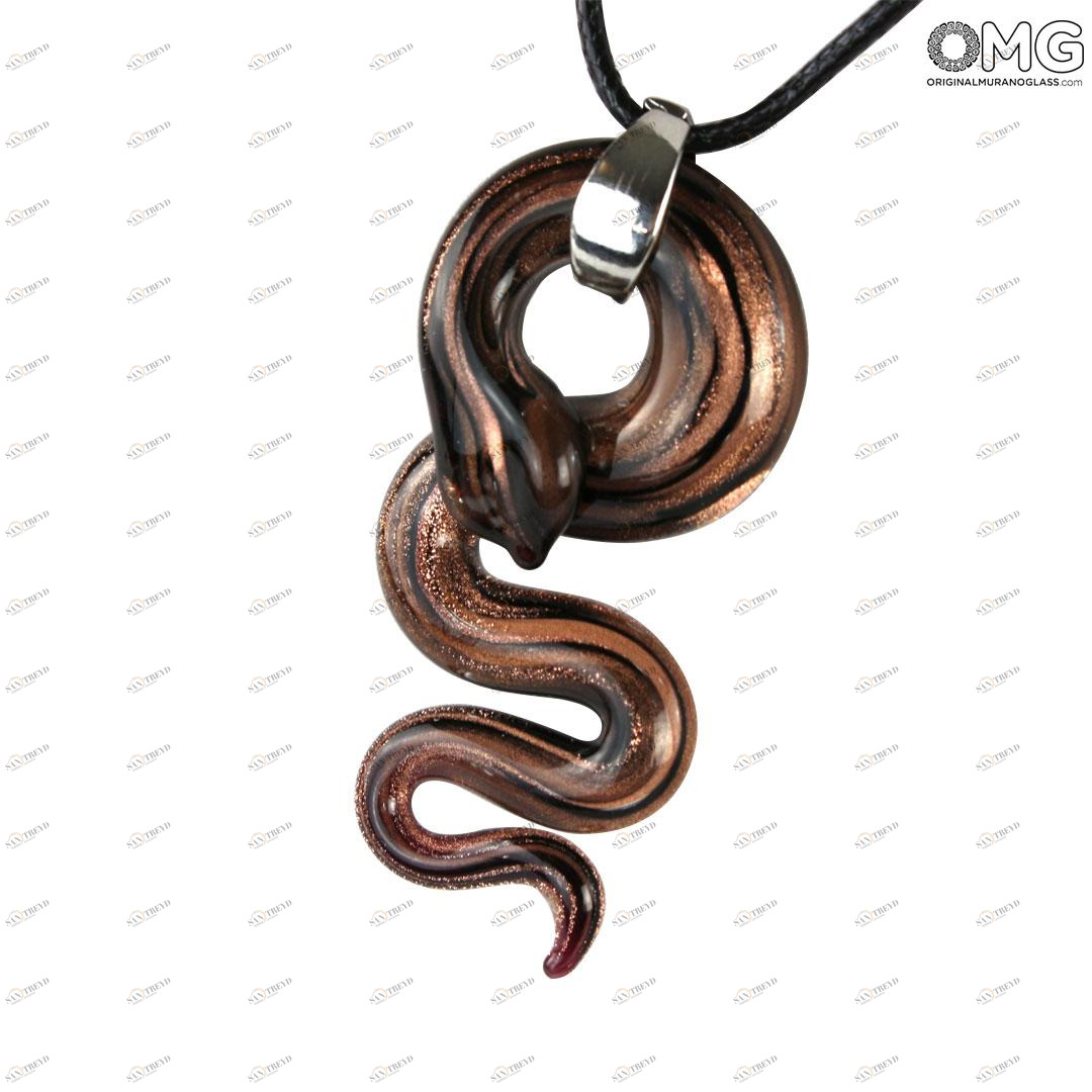 4261 ORIGINALMURANOGLASS Чёрная подвеска Змея из муранского стекла с авантюрином - OMG 57 см 