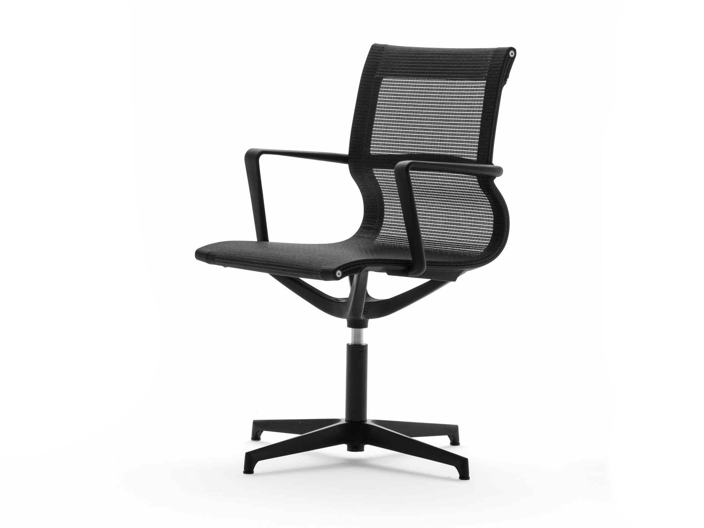 Сетчатое регулируемое по высоте офисное кресло с подлокотниками Bralco Hub ARCH-00147471