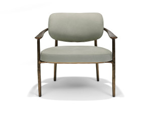 Тканевое кресло с подлокотниками