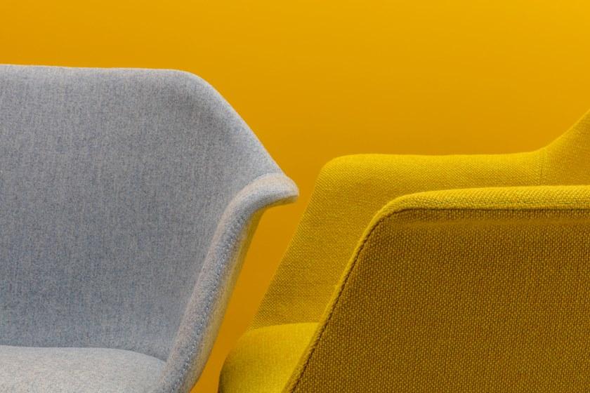 Andreu World Стул с обивкой и подлокотниками Gala So0718 - Вид №6