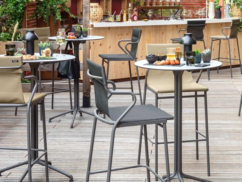 Lafuma Mobilier Высокий штабелируемый табурет batyline® с подставкой для ног Horizon sun-id-1349092 - Вид №4