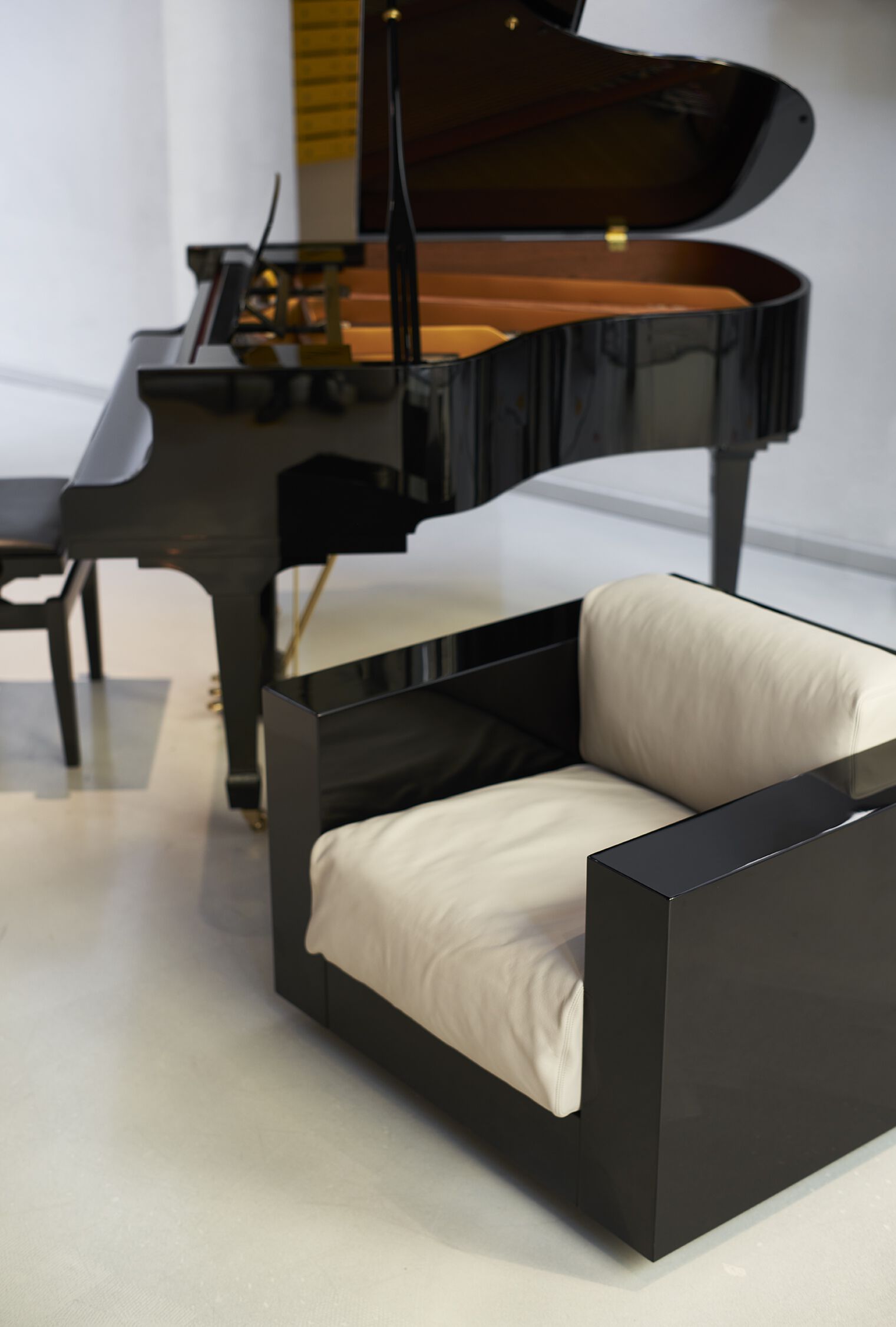 Кожаное кресло с лакированной деревянной рамой Poltronova Saratoga ARCH-00045962 - Вид №4