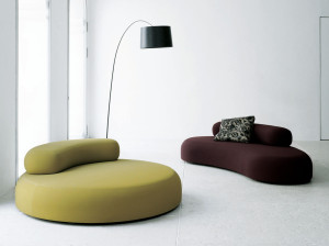 Изогнутый диван