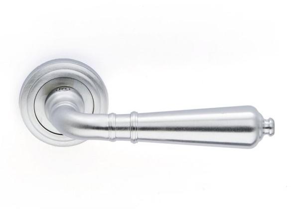 Pasini Ручка из латуни на розетке Mod. 800 0031  - Вид №3