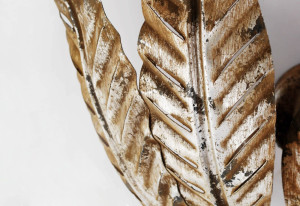 Металлический настенный светильник