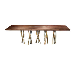 Стол из массива дерева