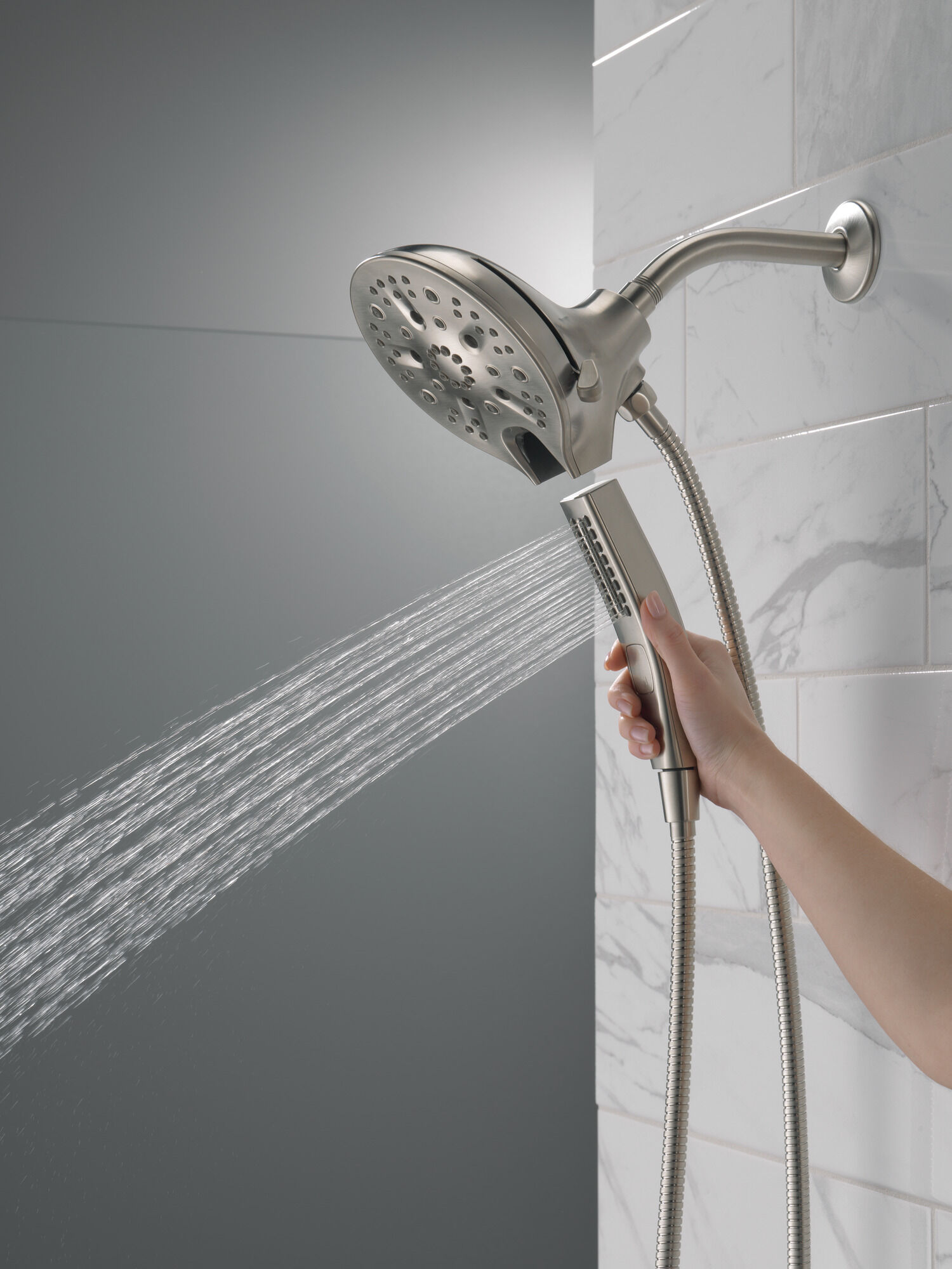 58620-SS25-PK In2ition® H2Okinetic® Душ два в одном с 5 настройками Delta Faucet Universal Showering Нержавеющая сталь  - Вид №5