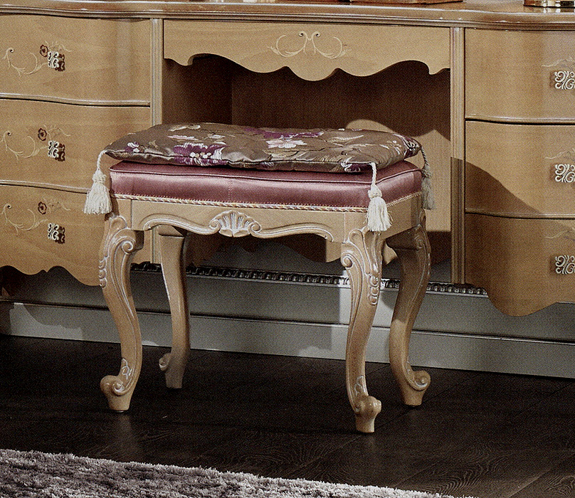 Пуф  MIRANDOLA M2252 Imperial