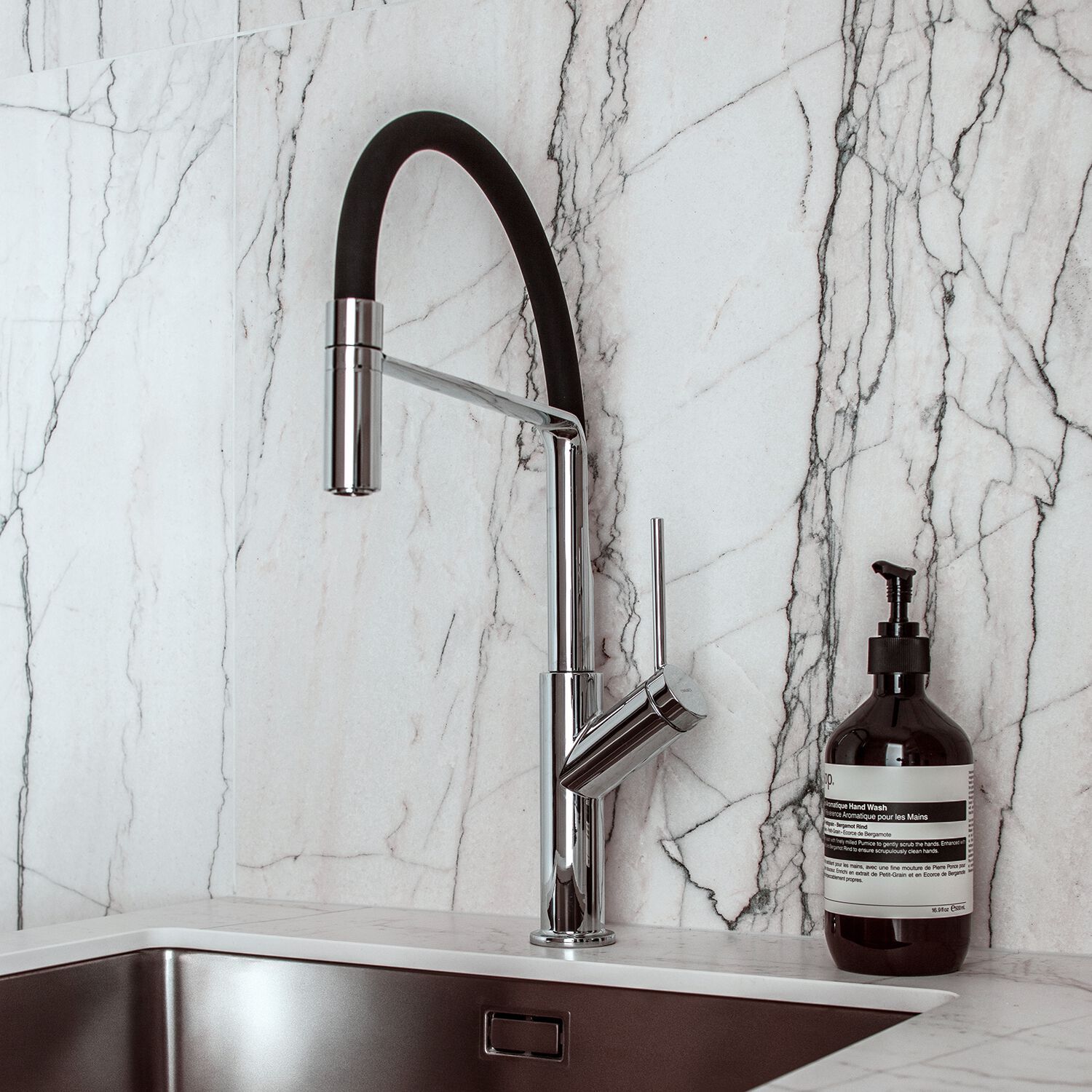 Кухонный смеситель со съемным ручным душем OMNIRES Vita ARCH-00066507 - Вид №2